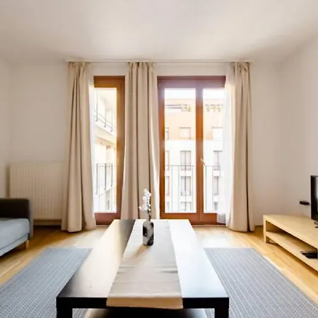 Apartment Kazinczy-New Development-French Balcony Budapest