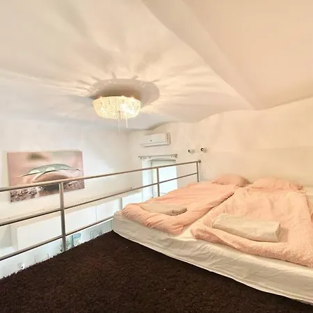 Cool! With Sauna And Private Garden Budapest