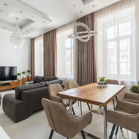 Luxury Dream At The Basilica 3br/2bath