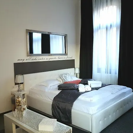 Modern Flat In Center Apartment *