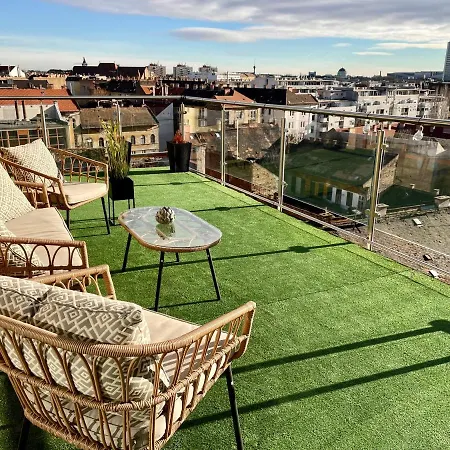 Downtown Penthouse * Budapest
