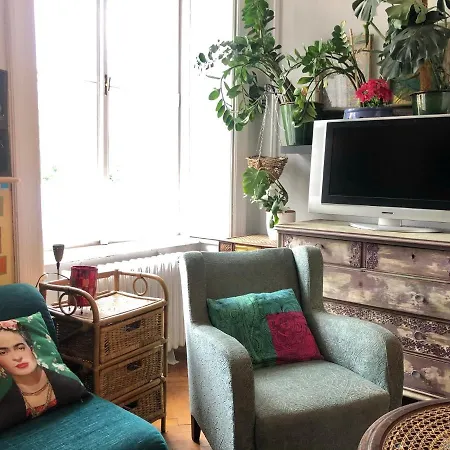 Apartment Arty Studio Flat At City Center Budapest