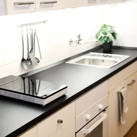 Apartment Modern 3br Free Parking Prime Location