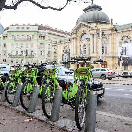 Modern 3br Free Parking Prime Location * Budapest