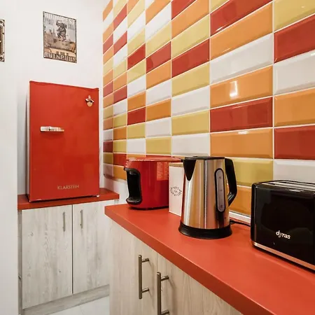 Centre Point Apartment