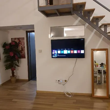 The Loft Apartment *