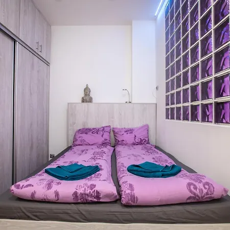 Centre Point Apartment