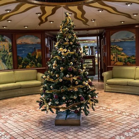 Botel Onriver Hotels - Ms Cezanne