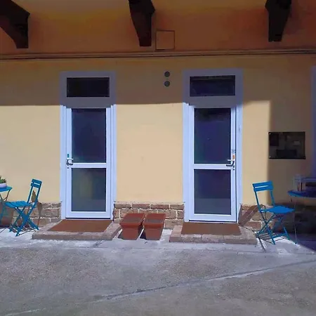 Apartment Modern Stylish 2 Bedroom *
