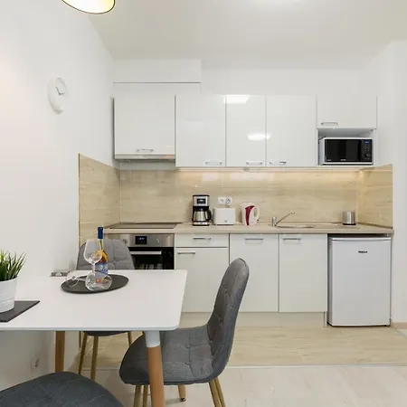 Apartmán Downtown Residences Leo - Ac, Elevator, Terrace *