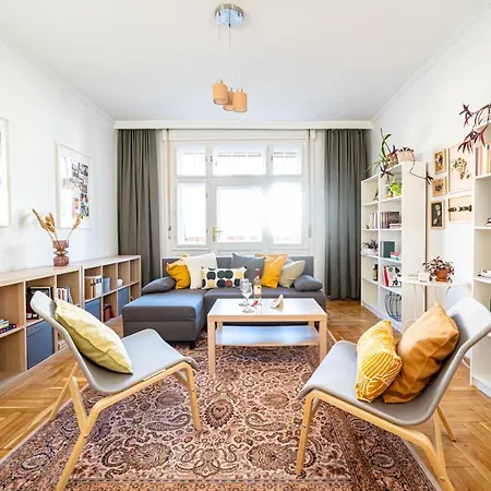 Cozy In Near Gellert Hill Budapest