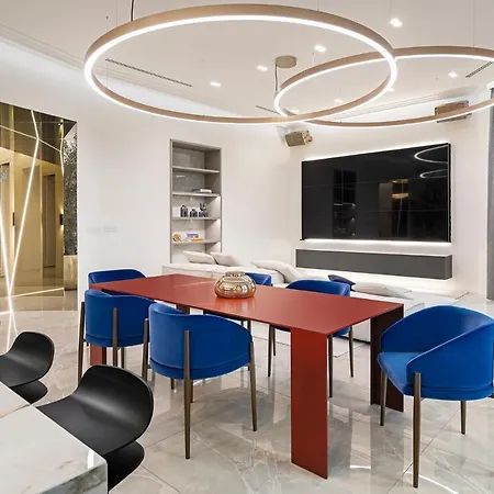 Apartment Luxury Penthouse In Downtown *