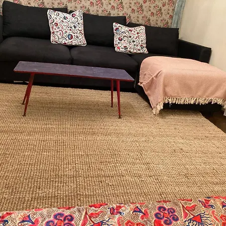 Apartment Lovely Cosy Art Flat At Center