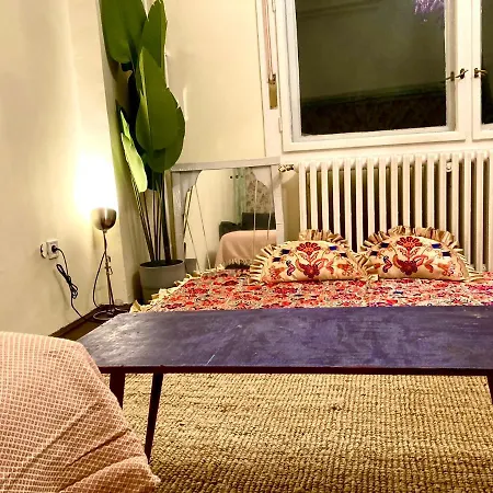 Apartment Lovely Cosy Art Flat At Center
