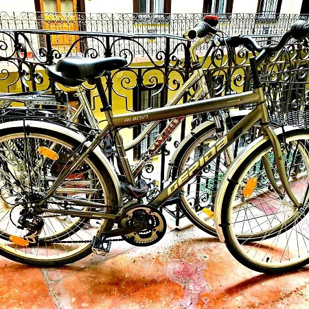 Apartament Free Garage Parking, Ac And Bikes In The Downtown Budapeszt