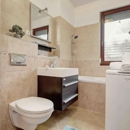 Apartment Madarhegy With Garden Buda Side Budapest