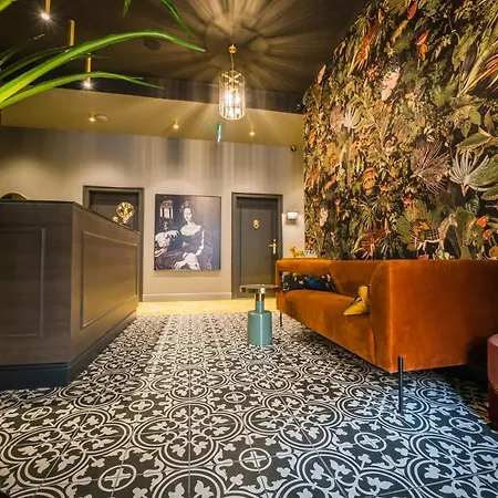 Leo Boutique Hotel 2*