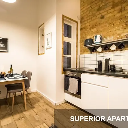 Bpr Whistle Arts Industrial Appartement