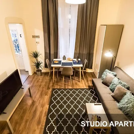Bpr Whistle Arts Industrial Appartement