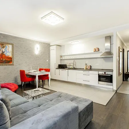 Apartment Holidays & Budapest
