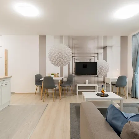Apartmán Downtown Residences Leo - Ac, Elevator, Terrace