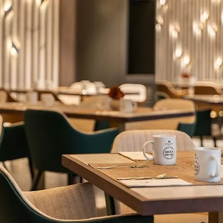 Eurostars Ambassador Hotel
