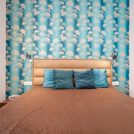 Apartment Basilika View Elegant Need Reservation For Free Parking Budapest