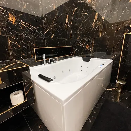 St Stephen Luxury With Jacuzzi And Sauna Apartment Budapest