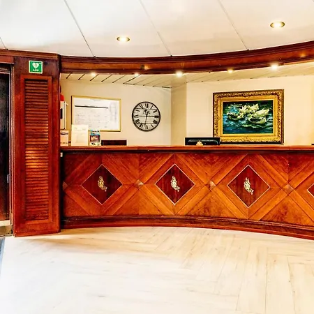 Onriver Hotels - Ms Cezanne 4*