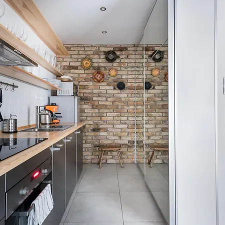 Smart, Stylish In The Heart Of Budapest