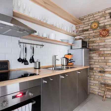 Smart, Stylish In The Heart Of Apartment Budapest