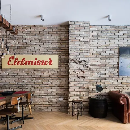 Smart, Stylish In The Heart Of Budapest