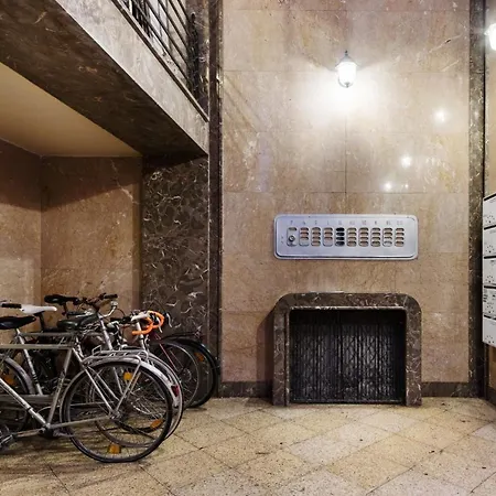 Smart, Stylish In The Heart Of * Budapest