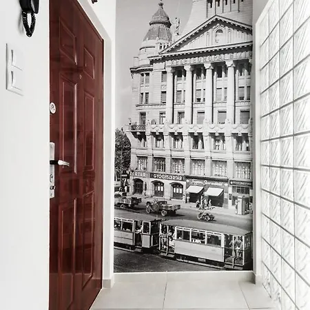 Smart, Stylish In The Heart Of Apartment Budapest