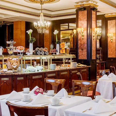 Global Aparthotel