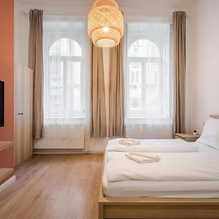 C3- Boutique Apartments, Best Location, By Bqa Apartment *