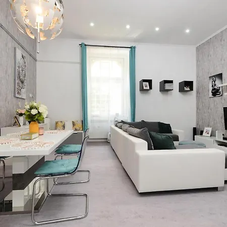 Roses Square Apartman Apartment Budapest