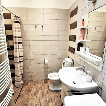 Orangehomes Kalvin Sq 2 Bedroom Budapest