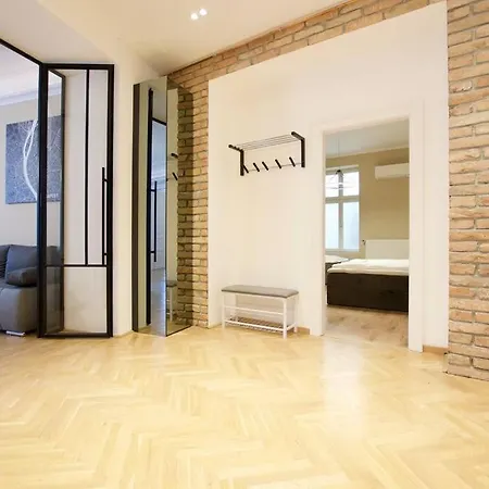 Premium By Hi5 - Ferenciek Tere - 3 Bdr *