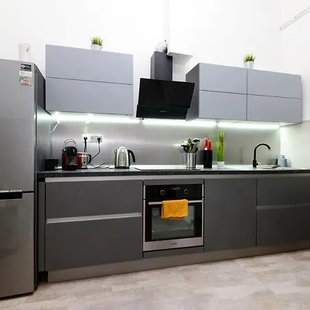 Roses Square Apartman Apartment