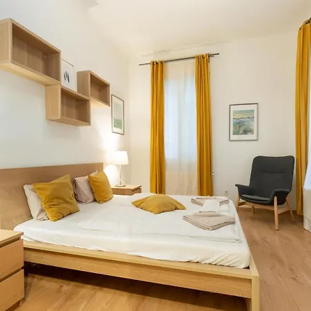 A4-6 Aulich Apartment Budapest