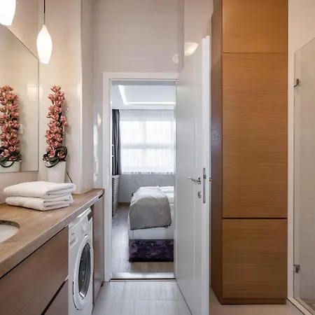 Breathless Basilika View Elegant Flat With Balcony Need Reservation X Free Parking Appartement
