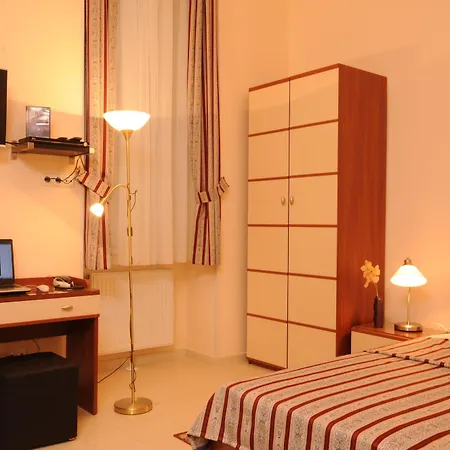 Museum Hotel 3*