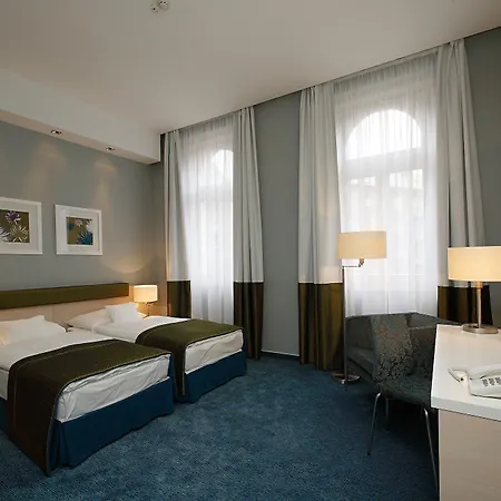Atrium Fashion Отель 4*