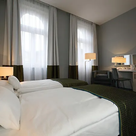 Отель Atrium Fashion 4*