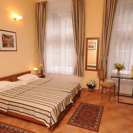 Museum Hotel 3*