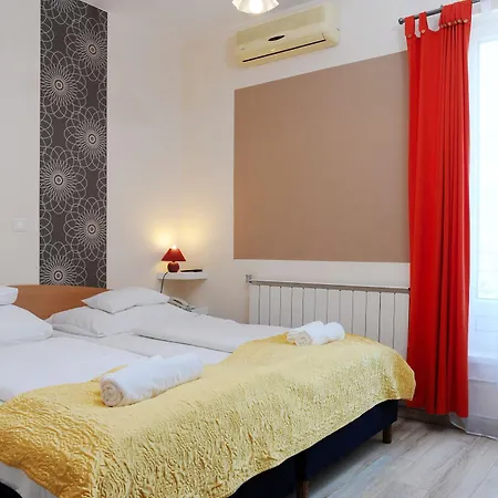 Otel Papillon 3*