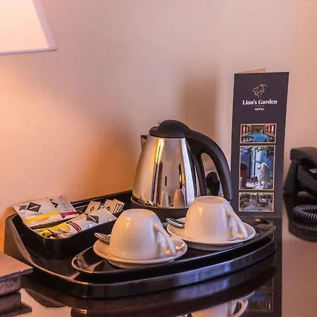 Hotel Lion's Garden 4*