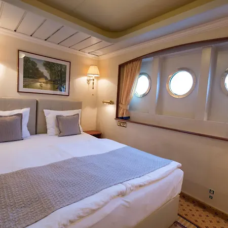 Onriver Hotels - Ms Cezanne Budapest