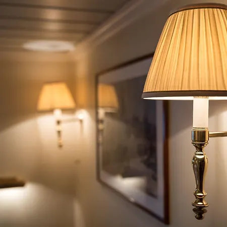 Botel Onriver Hotels - Ms Cezanne